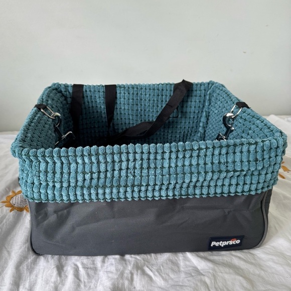 Petprsco Pet Car Seat for Small Dogs & Cats 20lbs - Picture 8 of 10